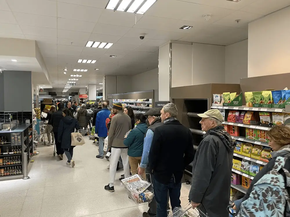 Queue Bottlenecks Queue bottlenecks